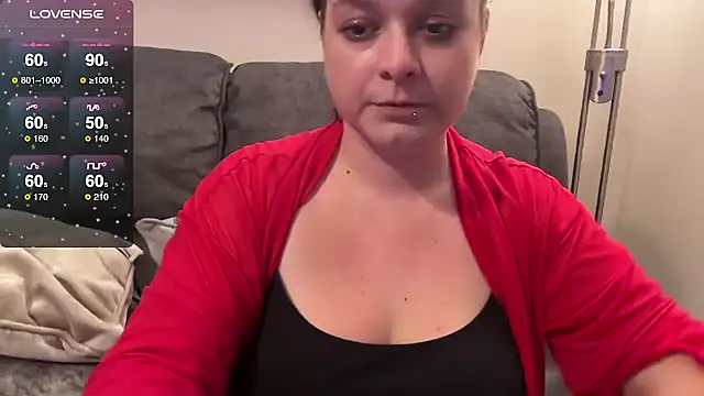 NaughtyWifeUK online show from 11.14.25