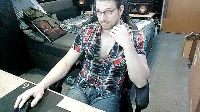 Snapshot of dreamwallker21 chatting on 02.22.26 dreamwallker21 online show from 02.22.26