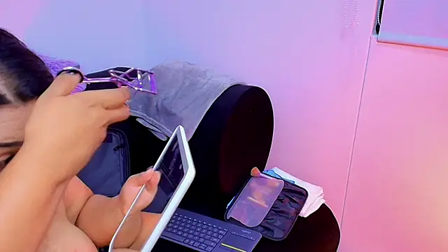 Snapshot of Brenda__gomez chatting on 01.18.25 Brenda gomez online show from 01.18.25