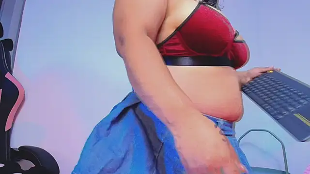 Snapshot of Brenda__gomez chatting on 02.27.25 Brenda gomez online show from 02.27.25