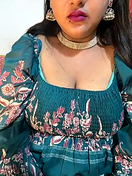 Ayesha mahi online show from 10.20.25