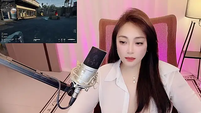 Snapshot of Daisy-77 chatting on 07.28.26 Daisy-77 online show from 07.28.26