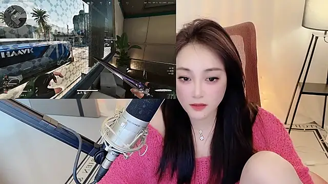 Snapshot of Daisy-77 chatting on 07.28.26 Daisy-77 online show from 07.28.26