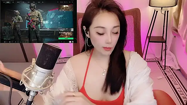 Snapshot of Daisy-77 chatting on 07.31.26 Daisy-77 online show from 07.31.26