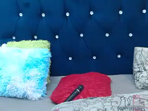 Snapshot of roseendoo1 chatting on 03.01.25 roseendoo1 online show from 03.01.25