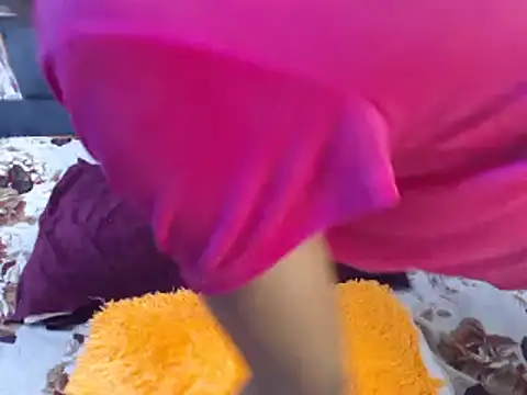 Snapshot of roseendoo1 chatting on 12.16.25 roseendoo1 online show from 12.16.25