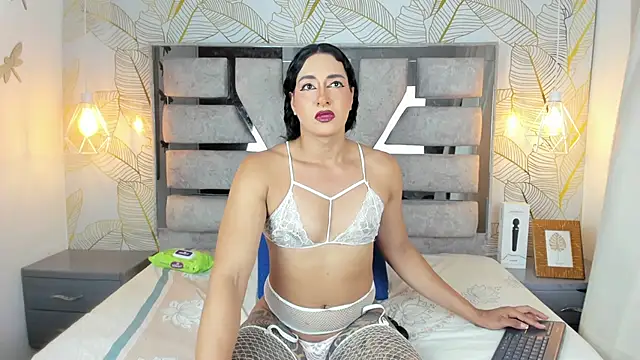 Alison Chan  online show from 05.04.26