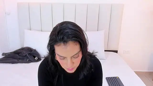 Ada Monroe10 online show from 03.18.25