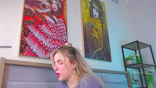 LiliBanger online show from 07.10.26