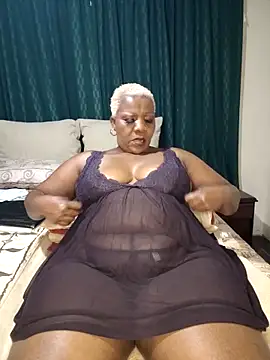 Snapshot of dirasweetlipsxx chatting on 11.02.25 dirasweetlipsxx online show from 11.02.25