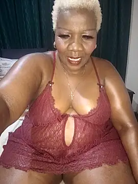 Snapshot of dirasweetlipsxx chatting on 03.24.26 dirasweetlipsxx online show from 03.24.26