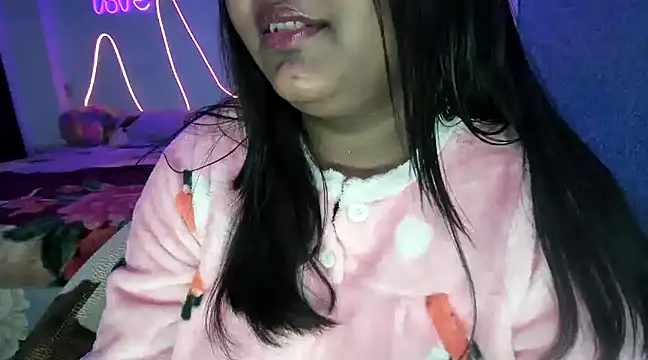 Snapshot of expression_queen chatting on 12.03.24 expression queen online show from 12.03.24