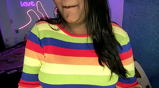 Snapshot of expression_queen chatting on 01.13.25 expression queen online show from 01.13.25