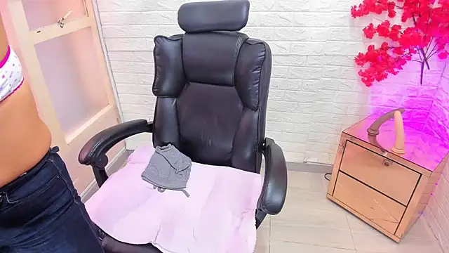 Aisha 09 online show from 03.12.26