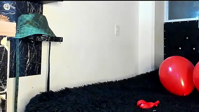 Snapshot of doll_celeste20 chatting on 02.13.26 doll celeste20 online show from 02.13.26