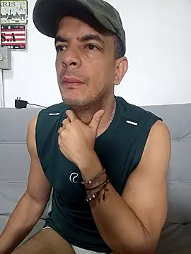 latinmartin73 online show from 02.15.25