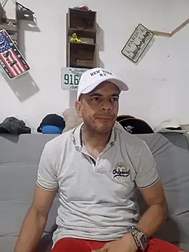 latinmartin73 online show from 11.14.25