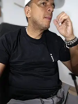 latinmartin73 online show from 04.26.26