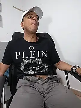 latinmartin73 online show from 04.27.26