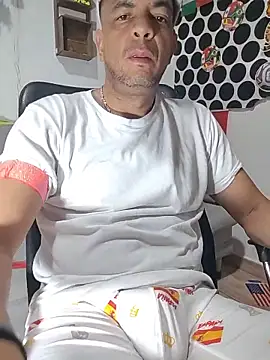 latinmartin73 online show from 06.17.26