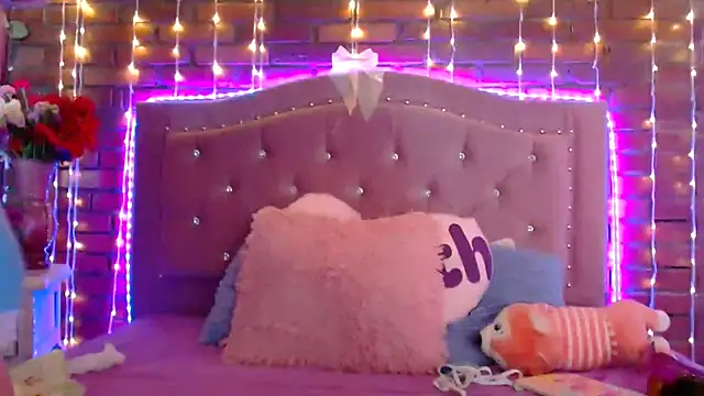 Snapshot of dulcevegga chatting on 02.07.25 dulcevegga online show from 02.07.25