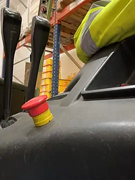 Snapshot of jovenestraviesos chatting on 02.05.26 jovenestraviesos online show from 02.05.26