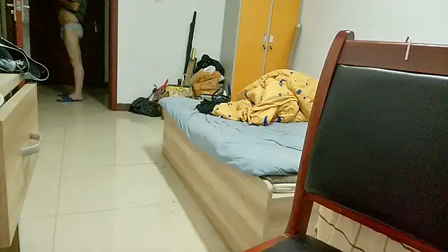 huzi518 online show from 09.17.25