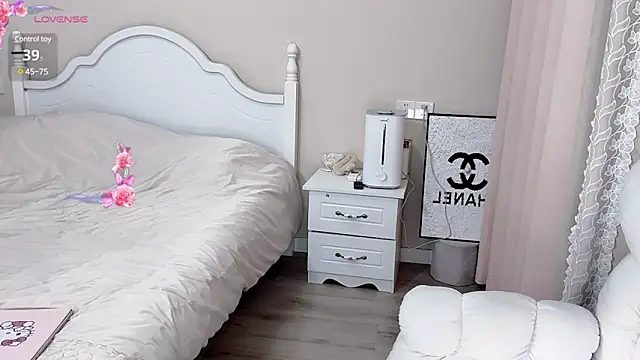 Caitlyn   online show from 01.03.25