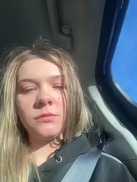 Snapshot of kendallrosexo21 chatting on 02.11.26 kendallrosexo21 online show from 02.11.26