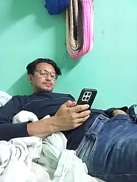 Andresguz35 online show from 02.02.26