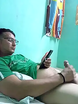 Andresguz35 online show from 03.17.26