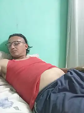 Andresguz35 online show from 07.15.26