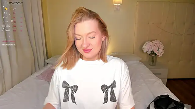 Emma  Leee online show from 02.24.25