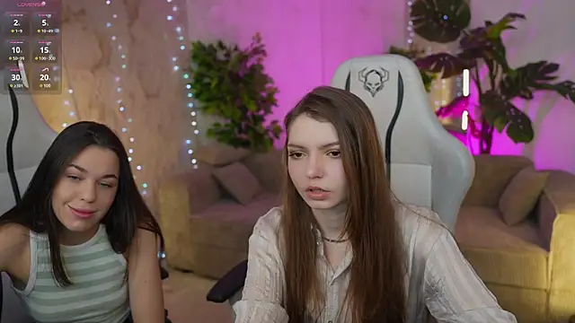 Snapshot of Michelle_054 chatting on 01.27.25 Michelle 054 online show from 01.27.25