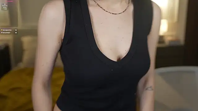 Snapshot of Michelle_054 chatting on 02.28.25 Michelle 054 online show from 02.28.25