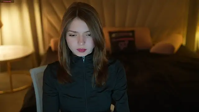 Snapshot of Michelle_054 chatting on 12.15.25 Michelle 054 online show from 12.15.25