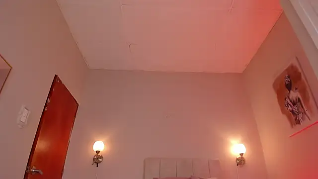 Snapshot of dani_skinny_ chatting on 02.03.25 dani skinny online show from 02.03.25