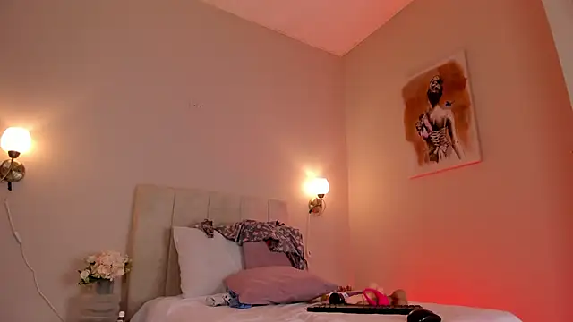 Snapshot of dani_skinny_ chatting on 02.08.25 dani skinny online show from 02.08.25