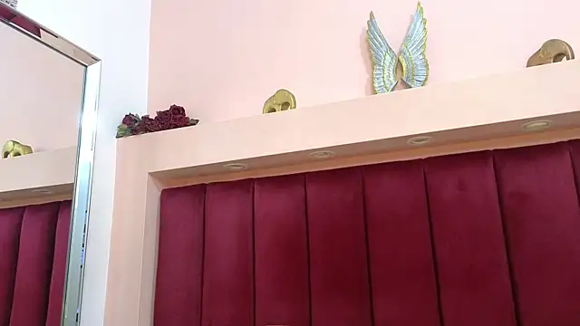 JESSYCORTES online show from 01.08.25