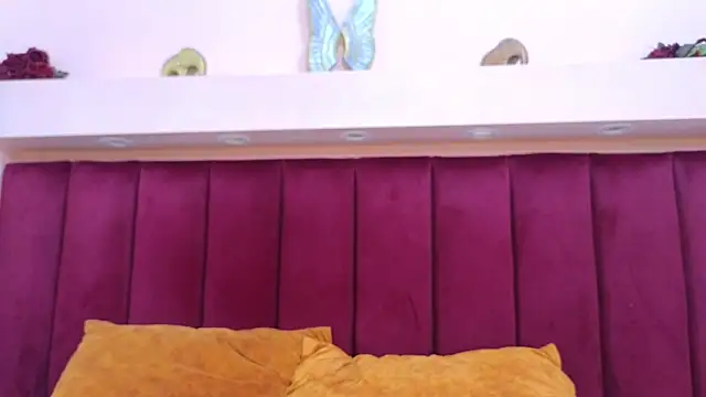 JESSYCORTES online show from 01.15.25