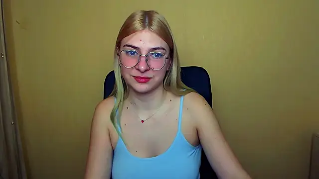 Luna Lush  online show from 01.03.25