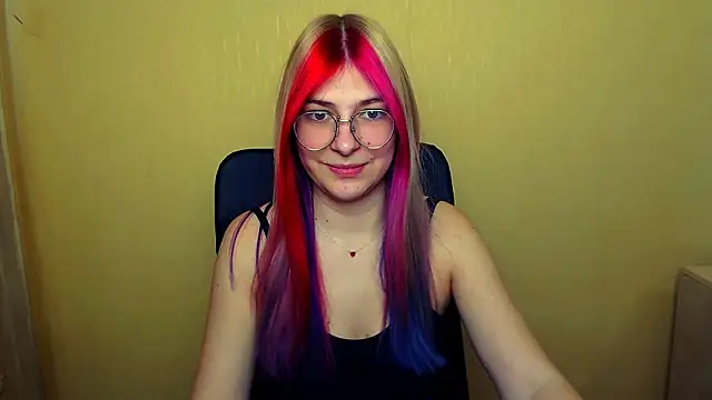 Luna Lush  online show from 02.20.25