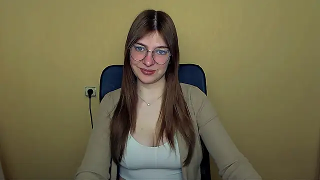 Luna Lush  online show from 04.24.26