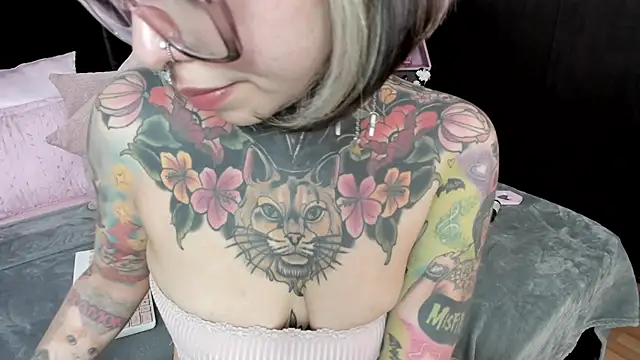 NikkiRamone online show from 01.07.25