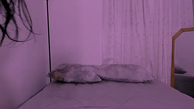 Miiafoxxx online show from 03.04.25