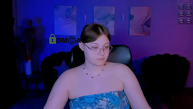 Snapshot of nikole_kitt chatting on 05.11.26 nikole kitt online show from 05.11.26