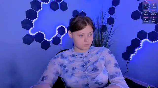 Snapshot of nikole_kitt chatting on 05.16.26 nikole kitt online show from 05.16.26