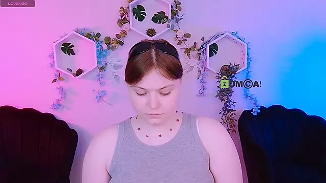 Snapshot of nikole_kitt chatting on 06.12.26 nikole kitt online show from 06.12.26