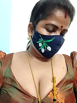 Snapshot of gaurika18 chatting on 06.11.26 gaurika18 online show from 06.11.26