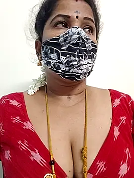 Snapshot of gaurika18 chatting on 06.14.26 gaurika18 online show from 06.14.26